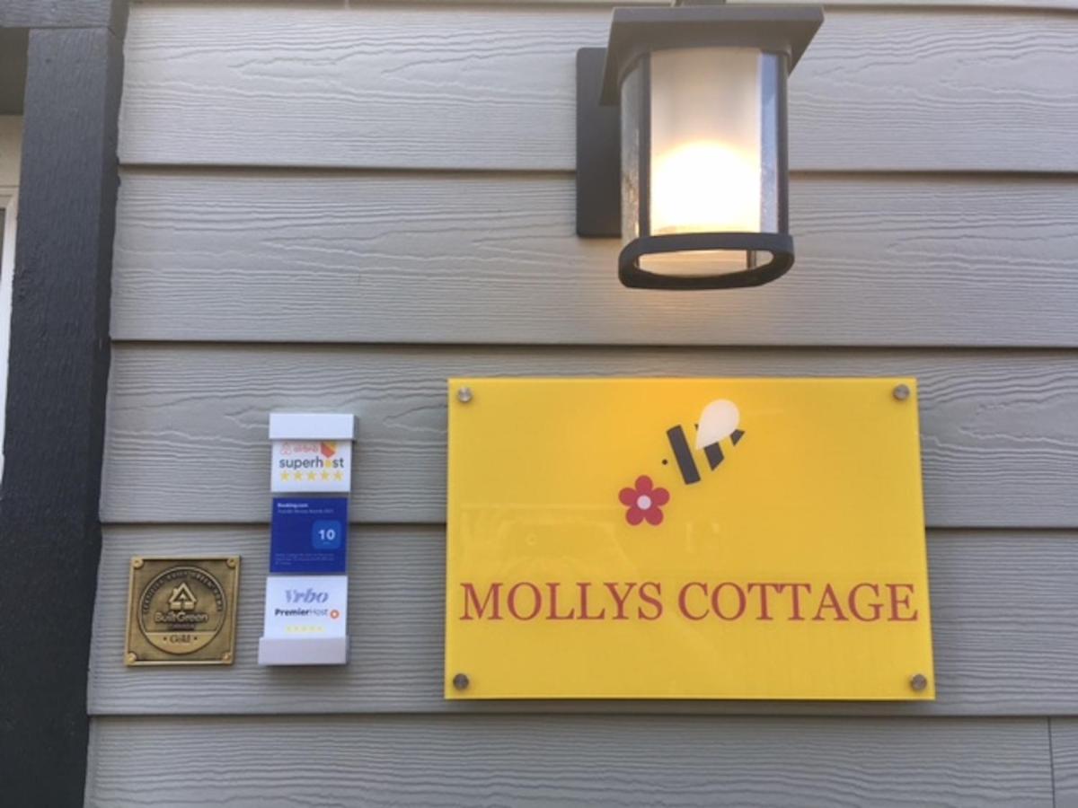 Mollys Cottage-The Suite On Vancouver Island Near Yyj Airport And The Wa And Bc Ferries North Saanich Kültér fotó